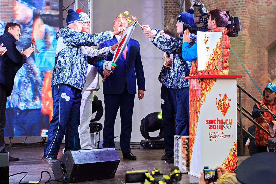 Стойки для олимпийского огня «Sochi 2014»